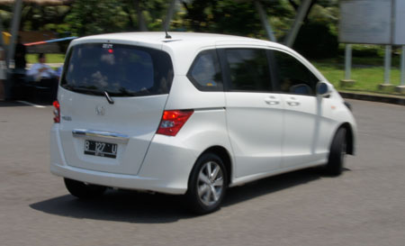 Review honda freed indonesia #4