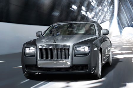 Despite being based on the F01 F02 7Series chassis the RollsRoyce Ghost 