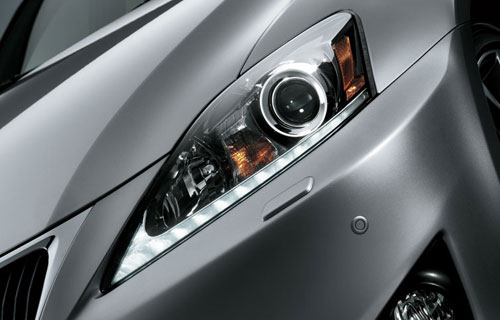  of L design which is pretty evident in the current 2011 IS headlamp 